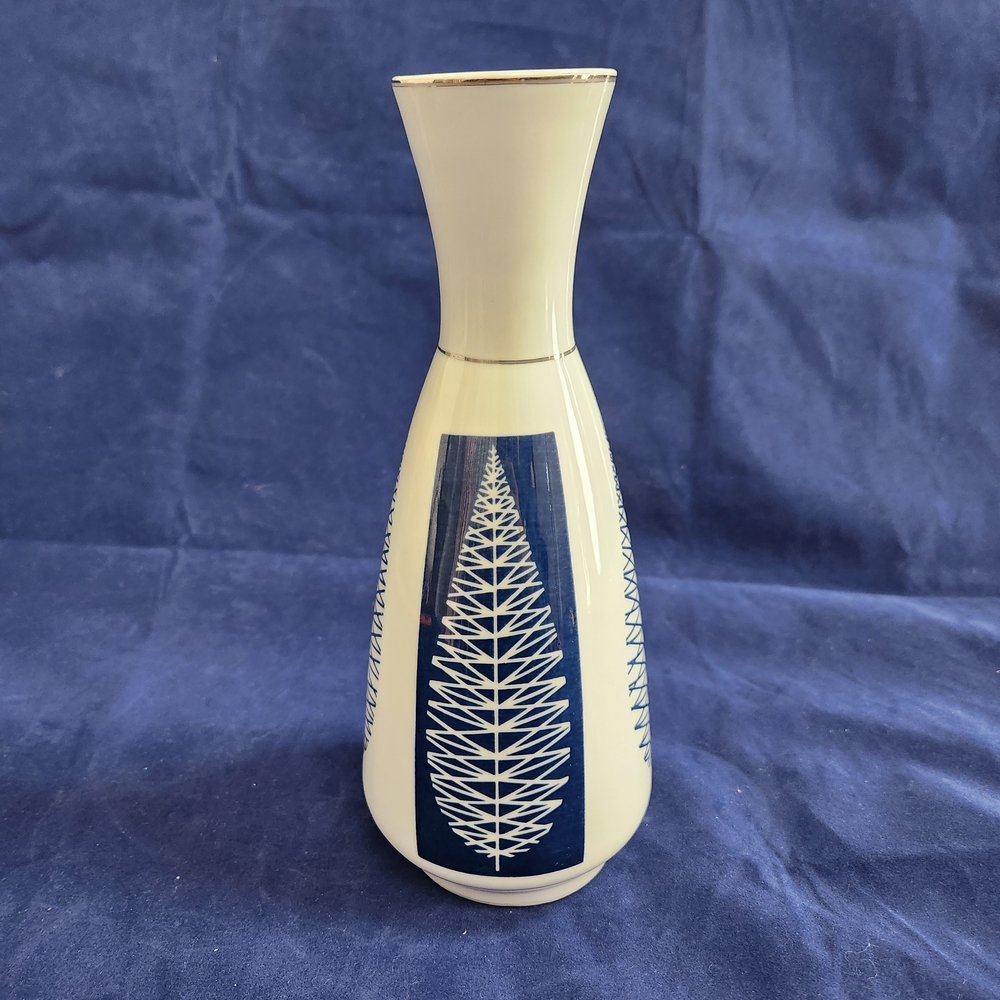 Vintage Spechtsbrunn Blue White Modern Leaf Vase German